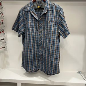 Eddie Bauer Short Sleeve Men’s Button Down Size Large